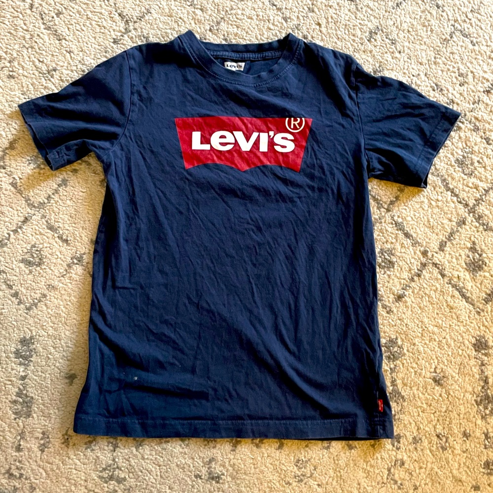 Levi’s Tee